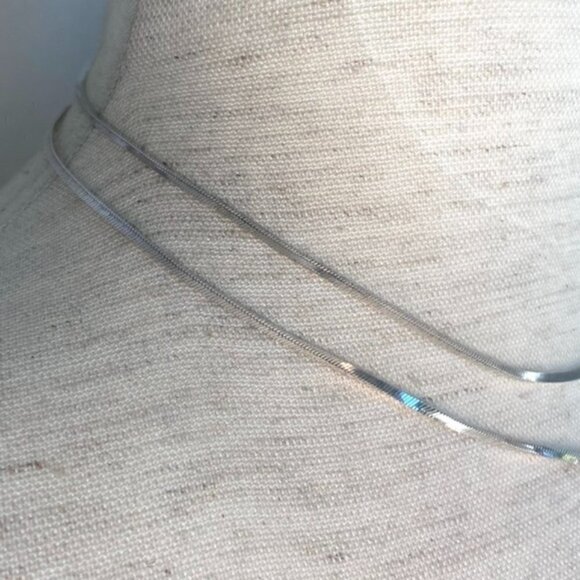 Sterling Silver 925 Italy 30" Three Sided Triangular Snake Chain Necklace 10.16g - Picture 3 of 15